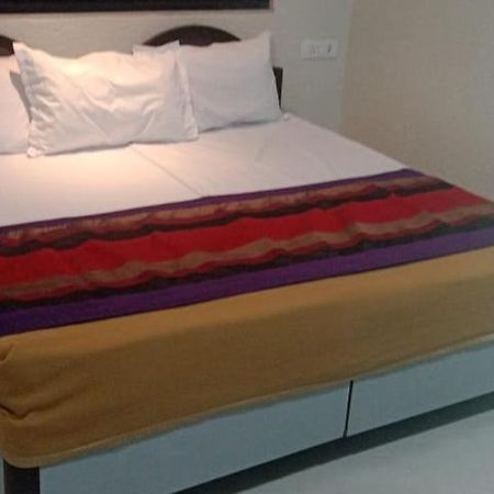Shraddha Hotel Mumbai Kültér fotó